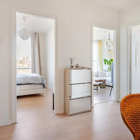 Bed & Breakfast Stunning Artist Zen At Heart Of *